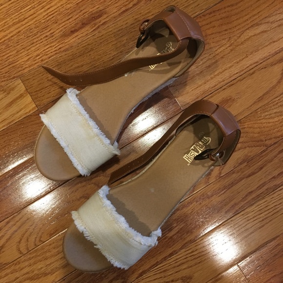 SOLD - Picture 2 of 4